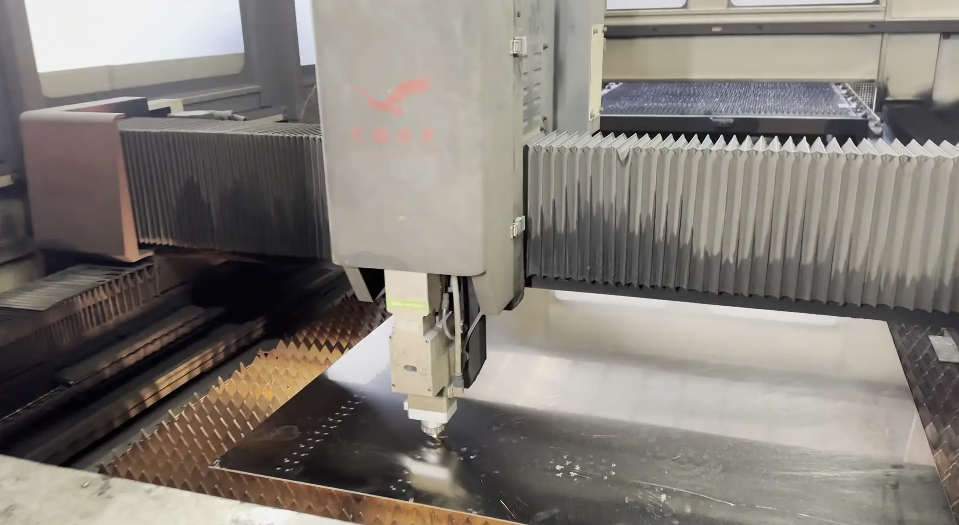 CNC cutting machine